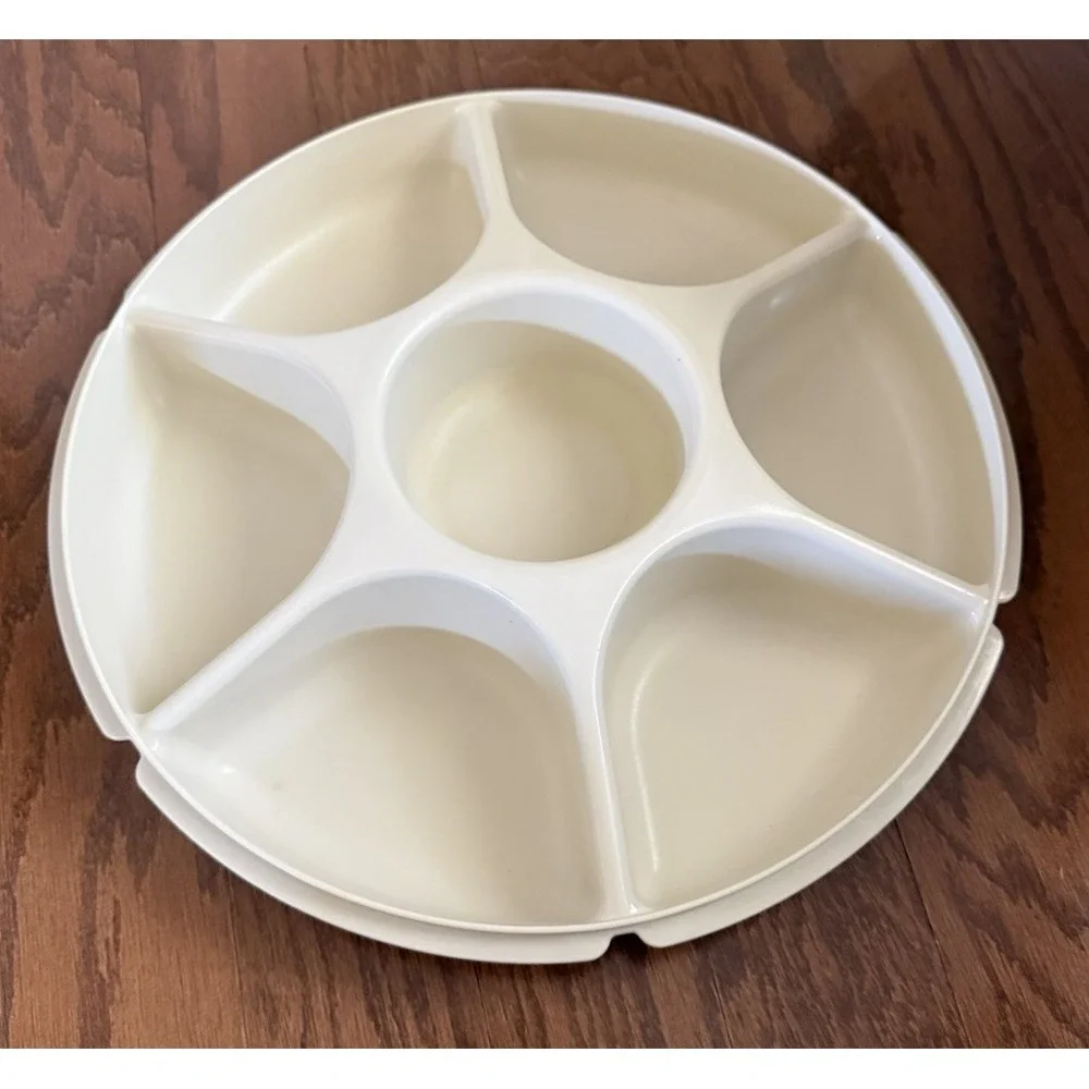 Vintage Tupperware 1665 Veggie Fruit Appetizer Divided‎ Serving Tray Base w/Lid